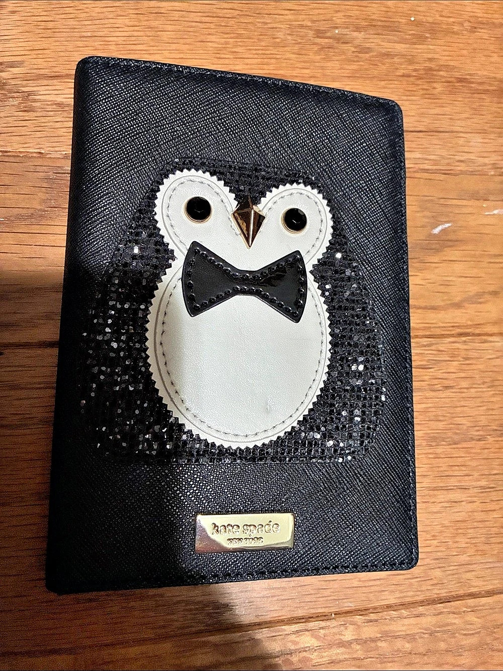 Kate Spade Frosty Penguin Passport Holder Black & White